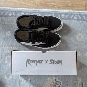 REVENGE X STORM VELCRO BLACK SHOES